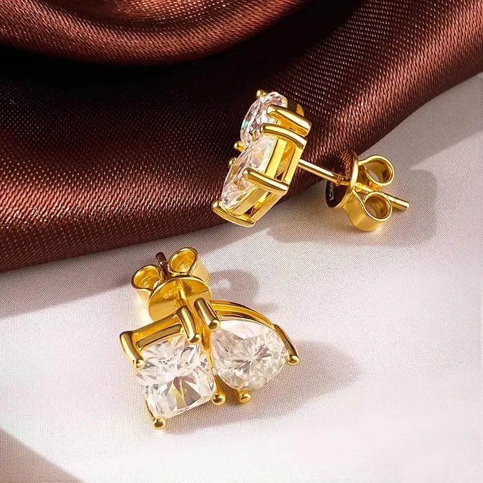 Boucles d'oreilles clous en moissanite à deux pierres (radiant et poire) 4cttw pour femme