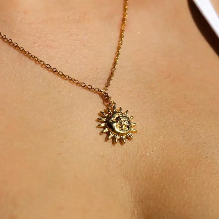 Collier soleil et lune pour femmes