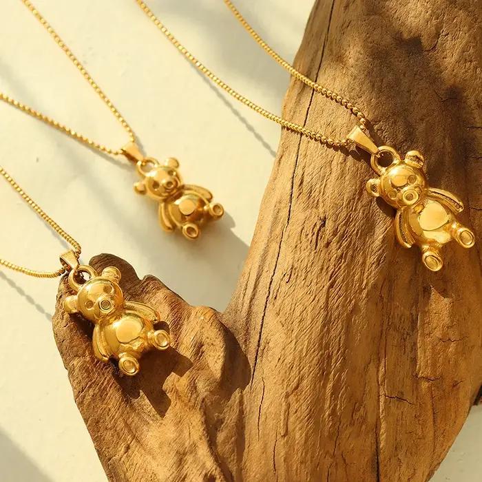 Collier avec pendentif ours couleur or pour femmes