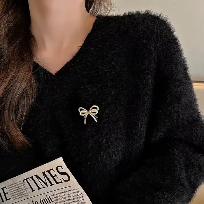 Broche de luxe légère et élégante en forme de nœud papillon en Zircon