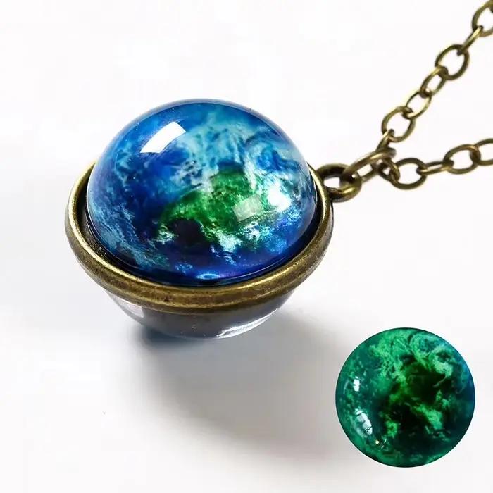Collier pendentif rétro Double face lumineux en verre de l'univers planète terre pour femmes et hommes