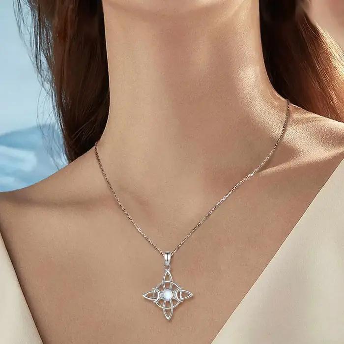Collier Eudora Nudo de Bruja en argent 925