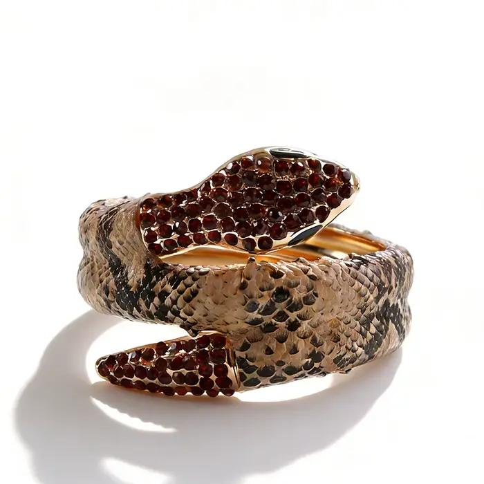 Bracelet manchette effet peau de serpent Wild Glam – Accessoire tendance pour brunch