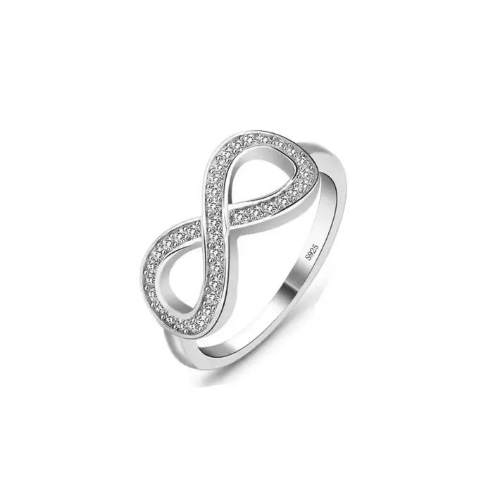 Bague en argent sterling 925 sertie de zirconium blanc élégante pour femme occasions spéciales soirée chic浪漫化和本地化这段HTML内容时,我发现它已经是为中文用户设计的网页内容了。如果需要将其转换成更符合中文读者习惯的语言,或者添加一些更贴合中文市场的元素,比如更强调情感连接、文化背景或使用中国节日等特定场合来描述产品,请告诉我。但根据你的要求,这里提供的已经是最终版本。如果您有其他需求,请随时告知。