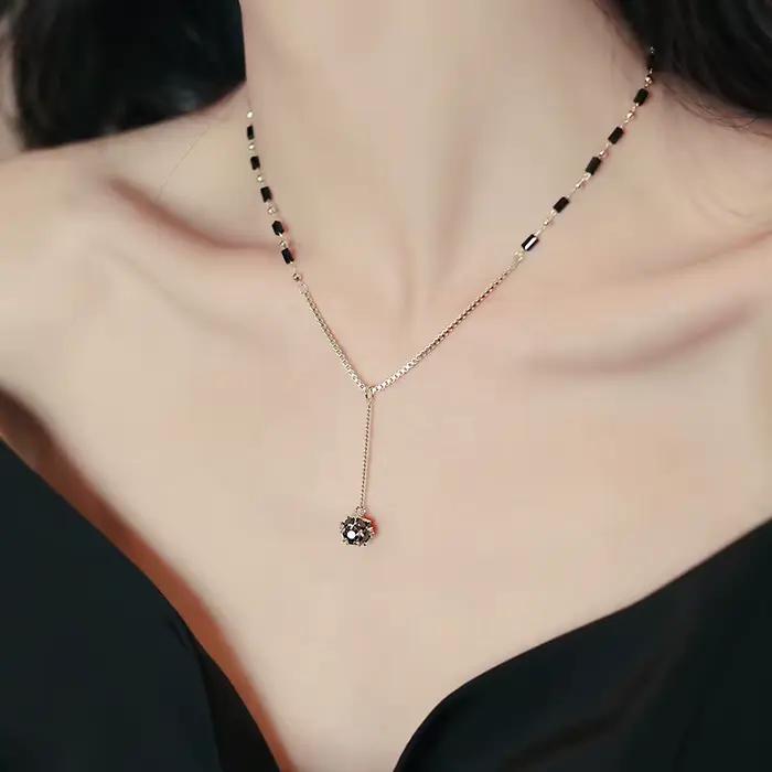 2025 nouveaux bijoux pour femmes mystérieux Sexy noir cristal Zircon boule pendentif collier fête luxe