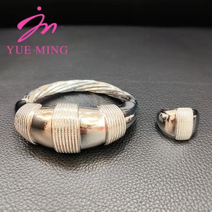Ensemble de 2 bracelets et bagues pour femmes