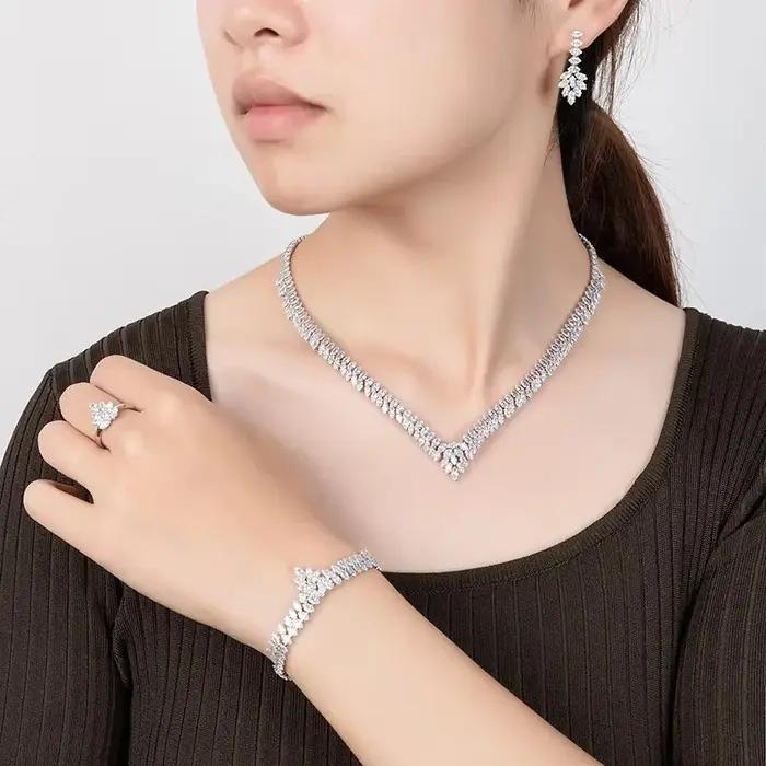 Ensemble de bijoux HADIYANA