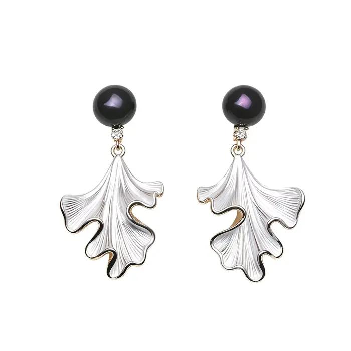 Boucles d'oreilles en argent 925 avec perles noires naturelles pour femme, classiques et sophistiquées, idéales pour l'engagement et les occasions spéciales