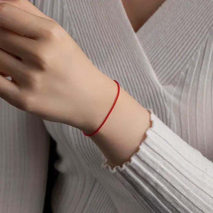 Bracelet en fil rouge tressé à la main, style féminin, motif rayé simple, tendance été 2025, bijoux unisexes faits main DIY