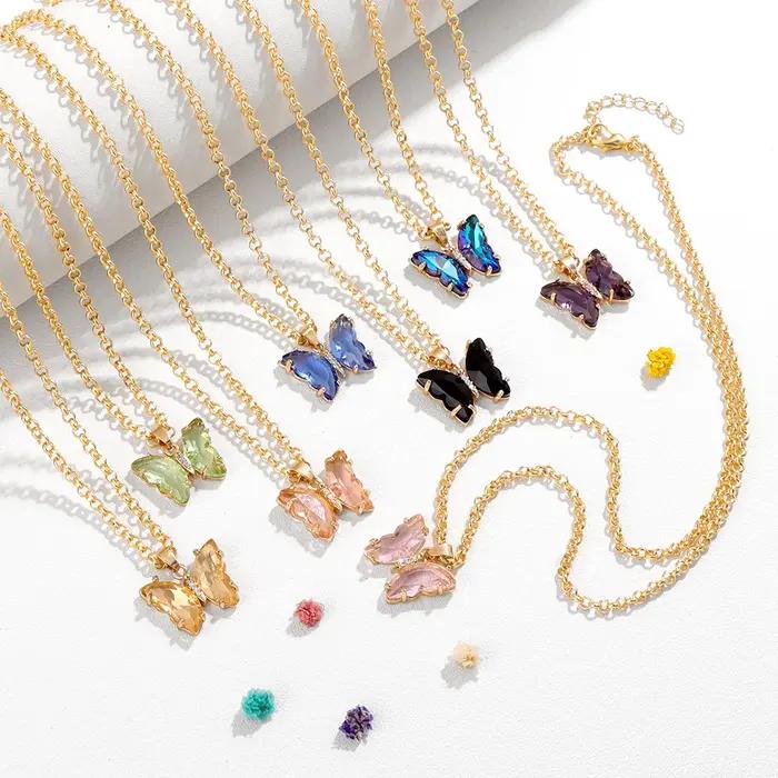 Collier à breloques papillon mignon pour femmes