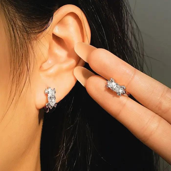 Boucles d'oreilles créoles Rrjzz en zircon 5A taille marquise 4