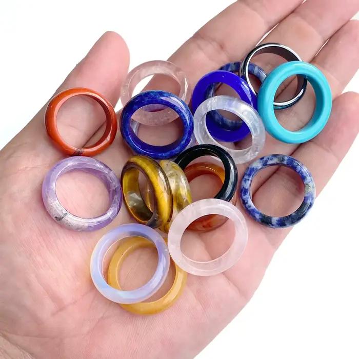 Bague en pierre de cercle rond avec pierres semi-précieuses et réglage de la lunette pour femmes et hommes, design classique, tracker de fitness, idéale pour les occasions spéciales