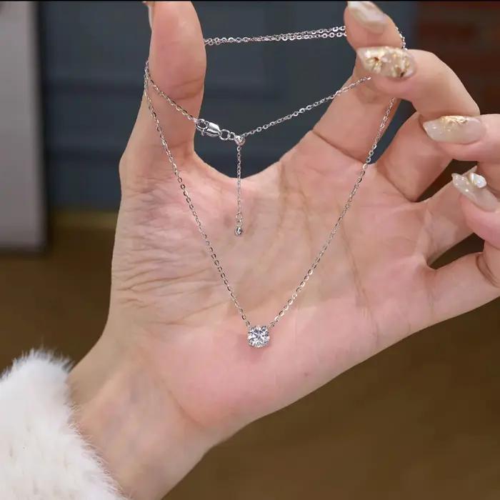 Collier avec pendentif en diamant Solitaire Moissanite pour femmes