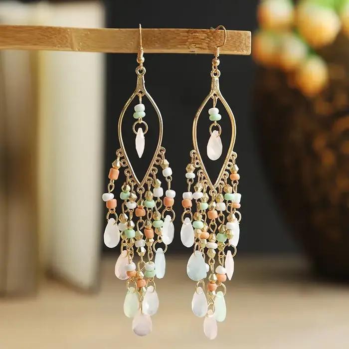 Boucles d'oreilles longues en perles de rocaille ethniques Boho pour femmes, pompon en cristal coloré, goutte d'eau, bijoux de fête à la mode pour filles