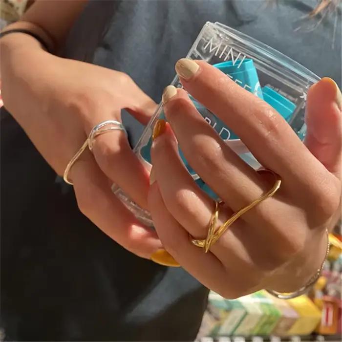 Bague connectée à deux doigts pour femmes, Design Simple et exagéré, croix continue, personnalité, bijoux couleur argent de haute qualité