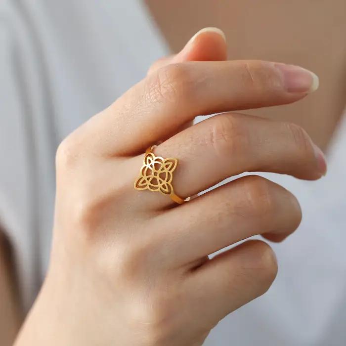 Bague ajustable Nœud de Sorcière pour Femme en Acier Inoxydable
