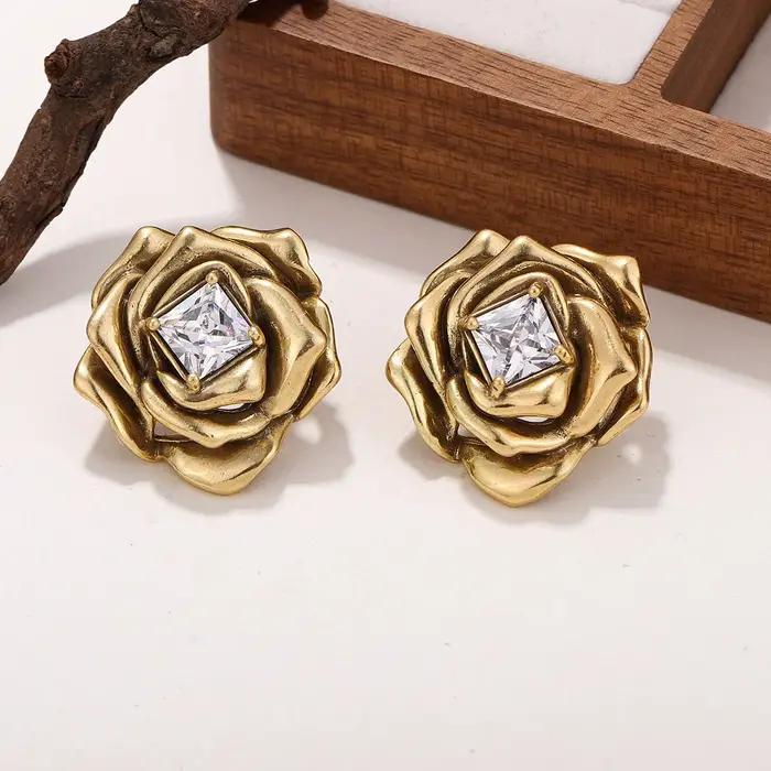 Boucles d'oreilles vintage en forme de rose élégantes pour femmes bijoux hypoallergéniques pour occasions spéciales anniversaire bureau et vacances
