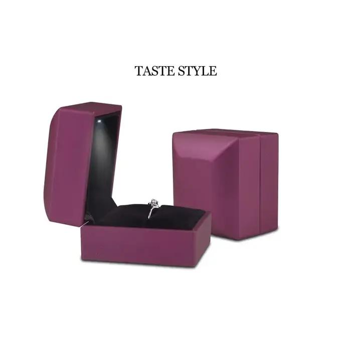 Boîte à bijoux en diamant avec lumière LED pour collection de bijoux, mariage, fiançailles, anniversaire, Saint Valentin, luxe, protection, rangement élégant