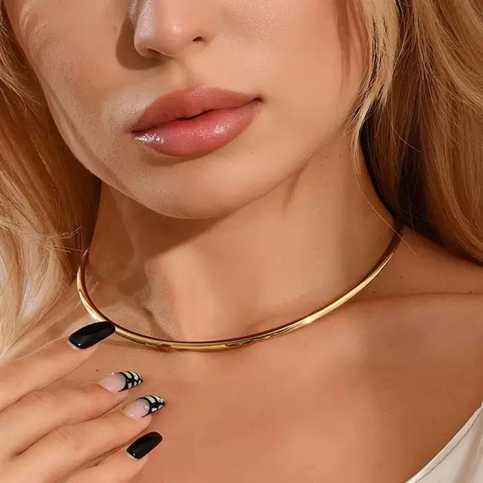 Collier Ras du Cou Gothique en Métal pour Femme