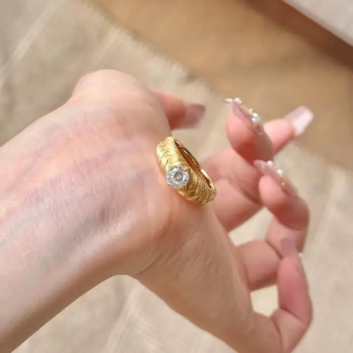 Bague Foydjew en zircone cubique plaquée or 18 carats pour femmes, alliance de mariage vintage avec effet tracker d'humeur pour soirées et occasions spéciales