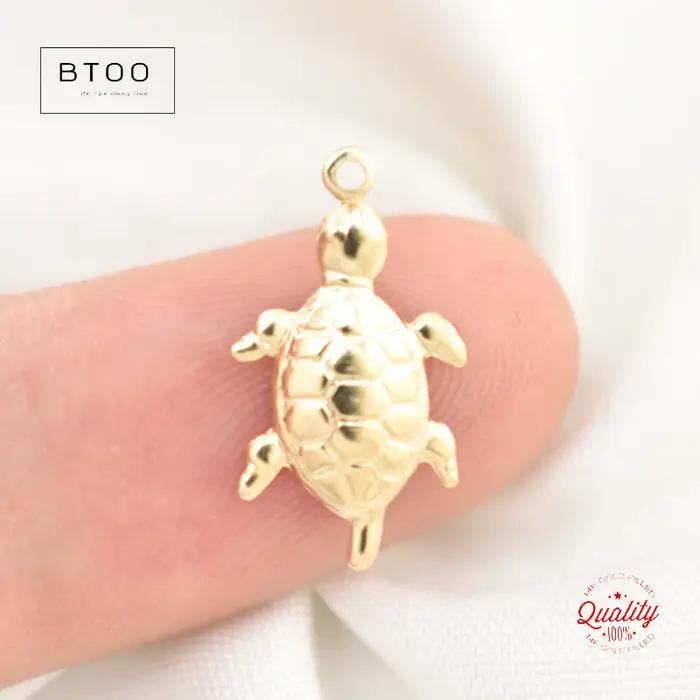 Pendentif tortue rempli d'or 14 carats