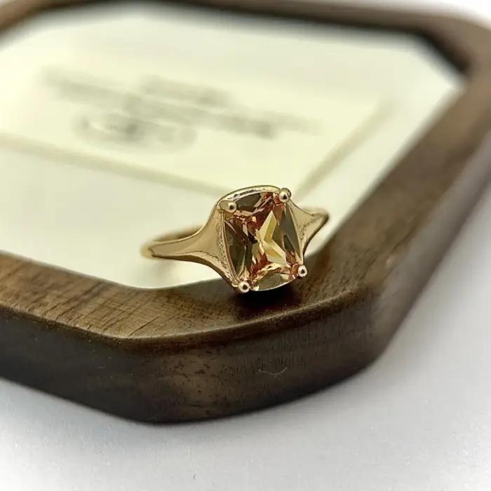 Bagues classiques minimalistes carrées en diamants jaunes scintillants pour femmes
