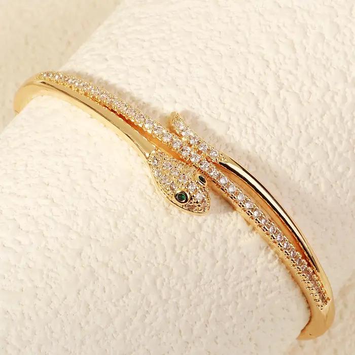 Bracelet serpent doré personnalisable pour femmes élégantes et sophistiquées occasions spéciales soirée mariage quotidien