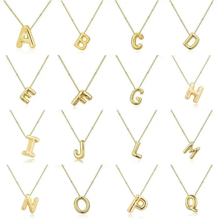 Collier avec initiales dorées pour femmes