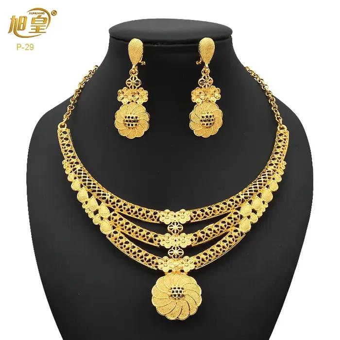 Ensemble de bijoux couleur or 24 carats pour femmes, ensemble collier et boucles d'oreilles de luxe