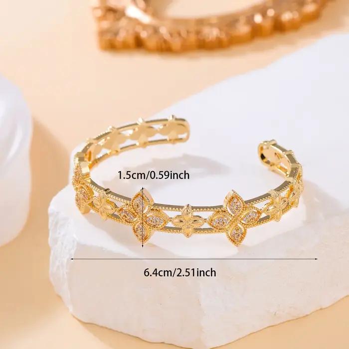 Bracelet manchette fantaisie feuille de trèfle