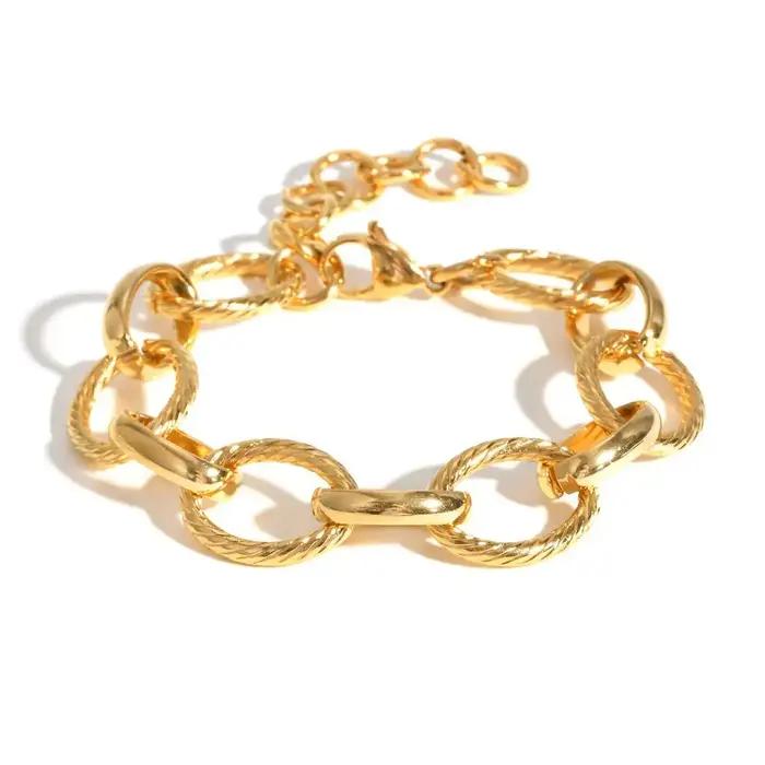 Bracelet à motif épais plaqué or pour femmes