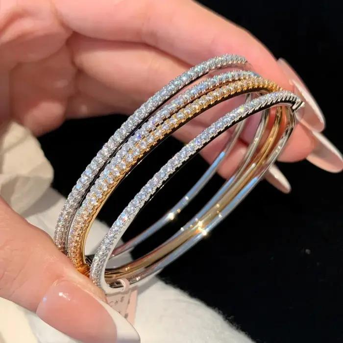 Le bracelet fin en zircone micro-incrustée