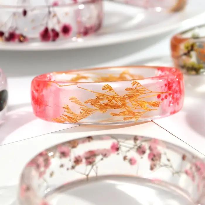 Nouveau bracelet large en résine époxy avec fleurs séchées pour femme