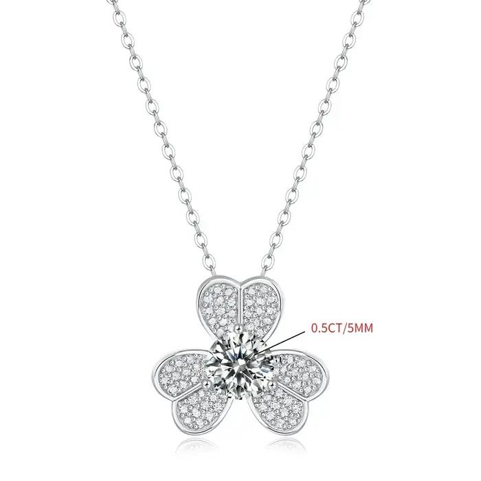Collier Trèfle en Moissanite 1 carat Pretty Beauty pour Femme, Pendentif Fleur Épanouie en Argent 92