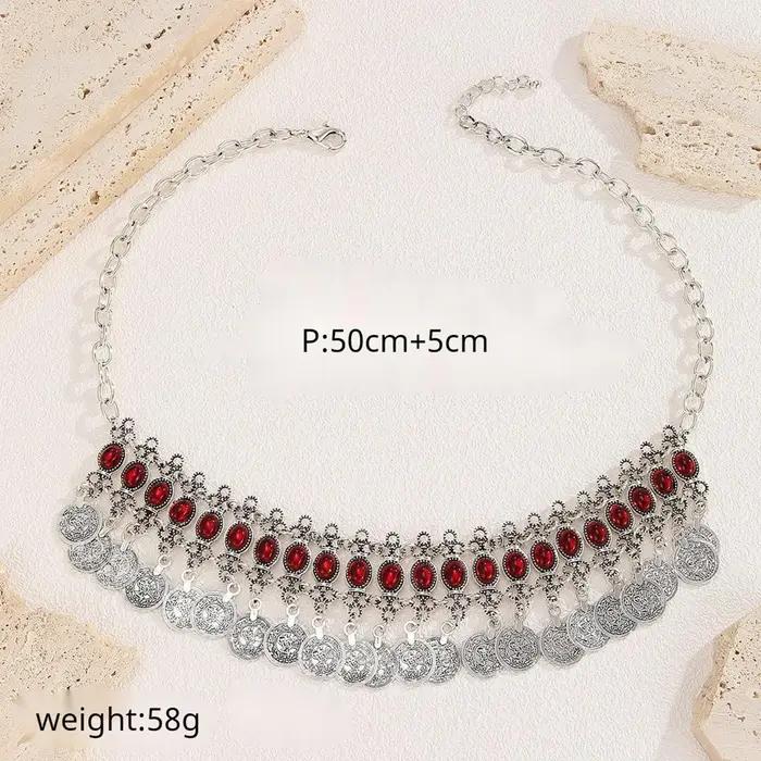 Collier ethnique bohème avec pendentif pièce de monnaie en alliage couleur argent antique et pierres en résine rouge