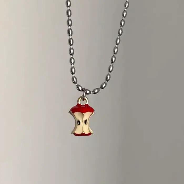 Collier Pendentif Créatif et Mignon en Forme de Noyau de Pomme pour Femme