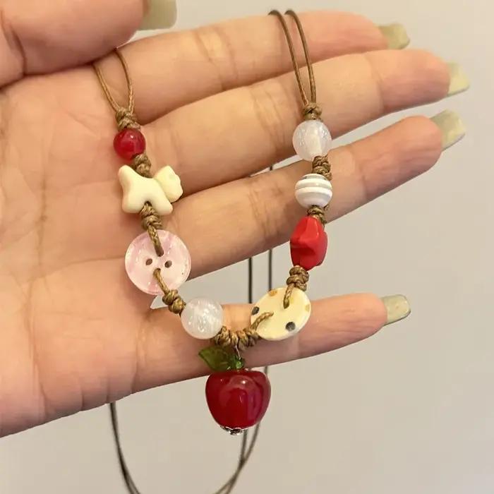 Collier pendentif pomme rouge mignon pour femme