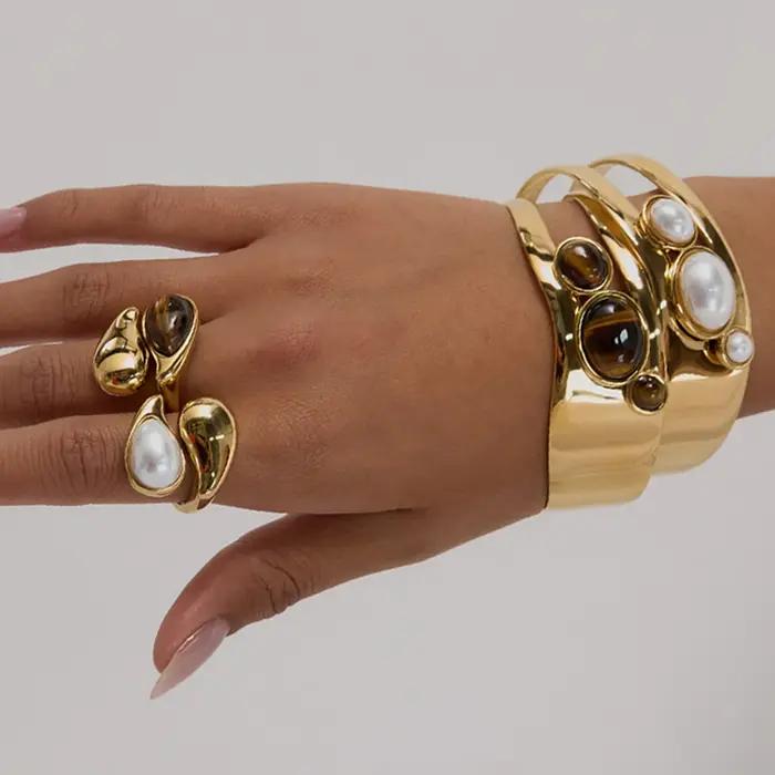 Bracelet jonc tendance en acier inoxydable plaqué or