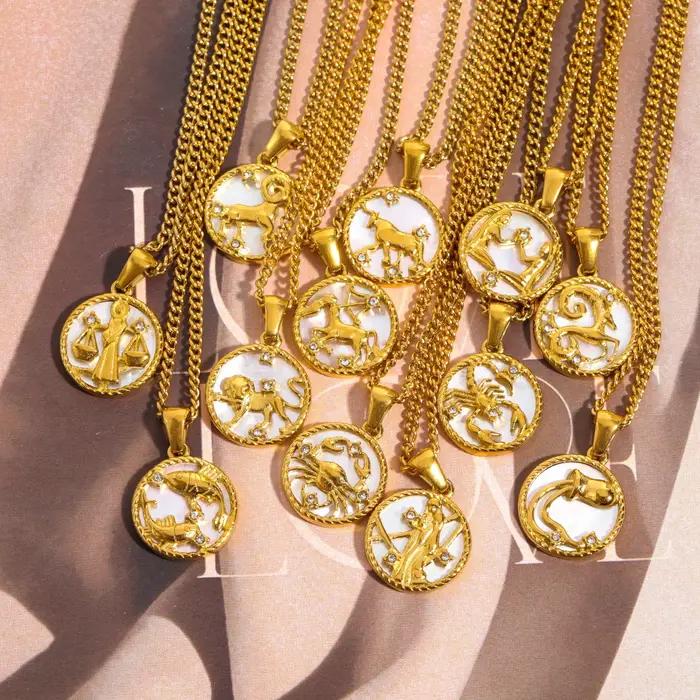 Collier de luxe avec signe du zodiaque