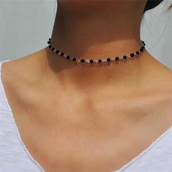 2020 nouveau Design bijoux femme Simple noir blanc collier de perles fait à la main collier ras du cou