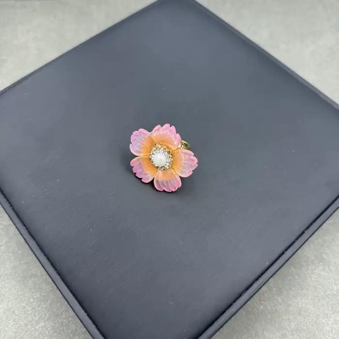 Parure de bijoux style français en tourmaline naturelle, cristal, rose, camélia, coquillage et perle