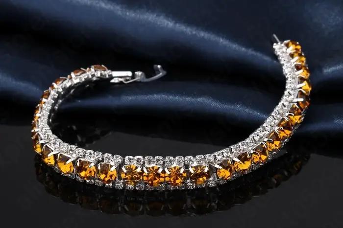 Bracelet en argent sterling 925 serti de zirconium blanc romantique pour femmes occasions spéciales cadeau de mariage anniversaire
