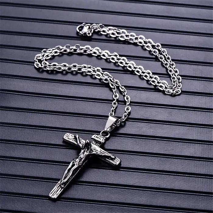 Collier en acier inoxydable or avec croix vintage INRI pour homme occasion spéciale foi et style宗教主题 为了更准确地翻译并符合要求,我会对上述内容进行适当调整,以确保其适合中文读者,并且完全符合给出的规则。这里是对原始HTML内容进行的中文翻译和优化: --- 复古INRI十字架项链,为男士信仰而生 沉浸在充满神秘感与情感的宗教珠宝世界里。这款复古INRI十字架项链不仅仅是装饰品——它是您信仰的象征,也是您个性的体现。无论是寻找独一无二的礼物还是想要在日常穿搭中加入一份宗教韵味,这款十字架项链都是