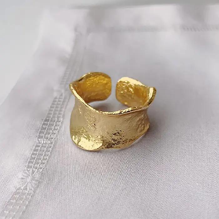 Bagues Chunky Gothiques Grandes et Brillantes Ajustables Or et Argent pour Femmes