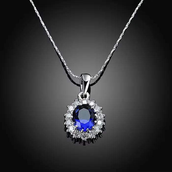 Collier ovale élégant avec pendentif en saphir pour femmes