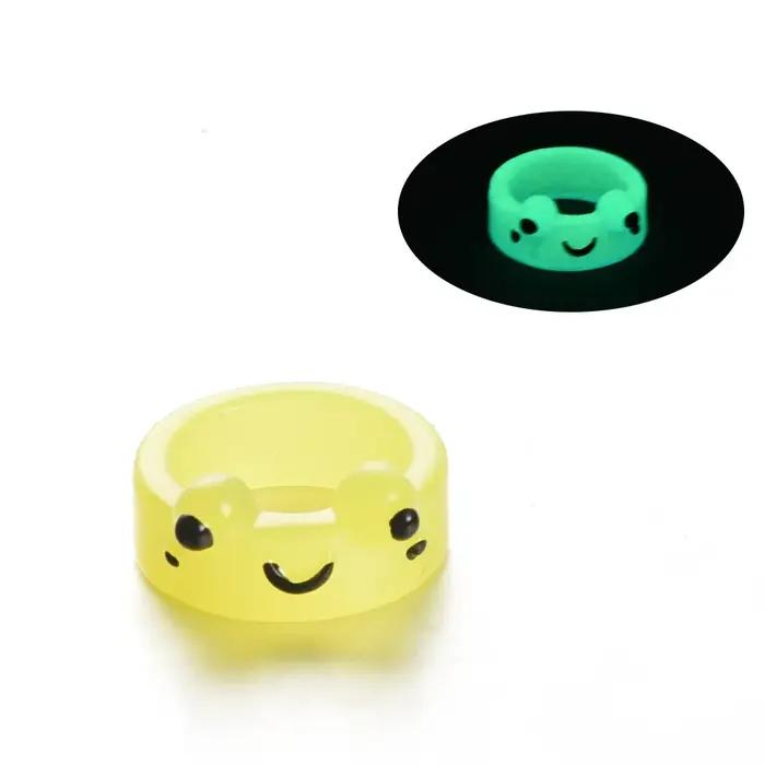 Bague Grenouille Lueur Colorée en Résine Acrylique Unisexe Design Dessins Animés pour Femmes Occasions Spéciales