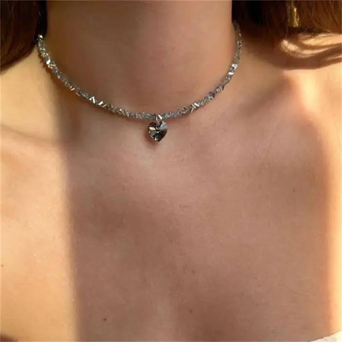 Collier avec pendentif en forme de cœur en Zircon pour femmes, Vintage, Sexy, style Boho, géométriqu