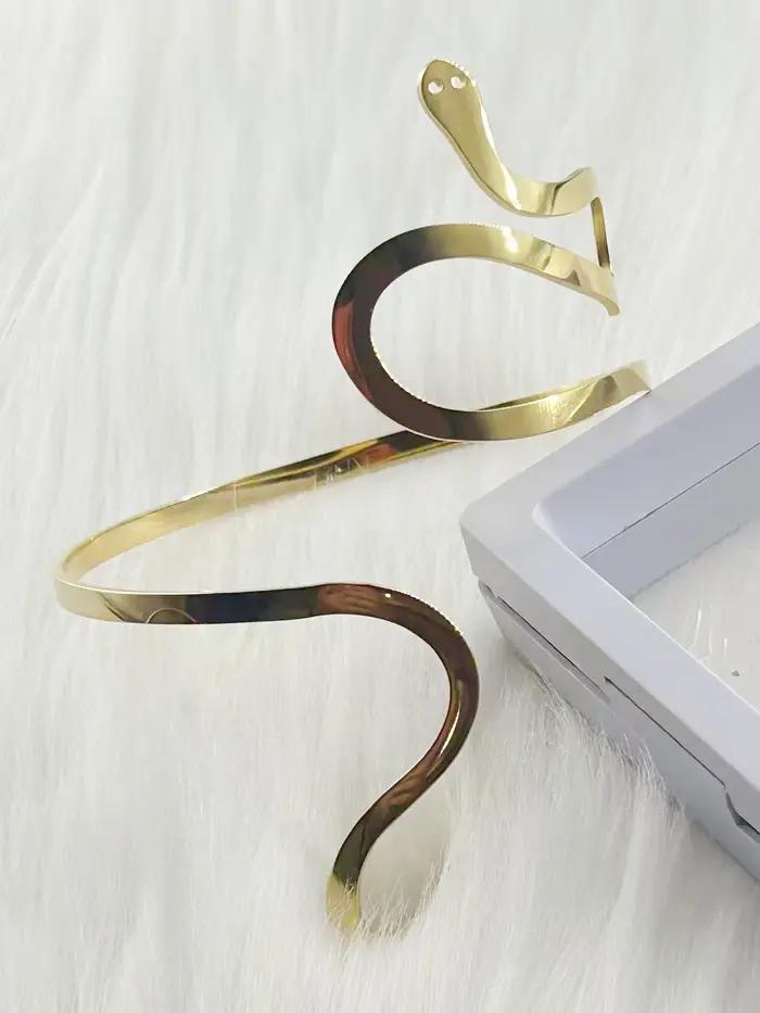 Bracelet serpent chic en acier inoxydable plaqué titane pour femmes, élégant et polyvalent pour sorties et événements formels