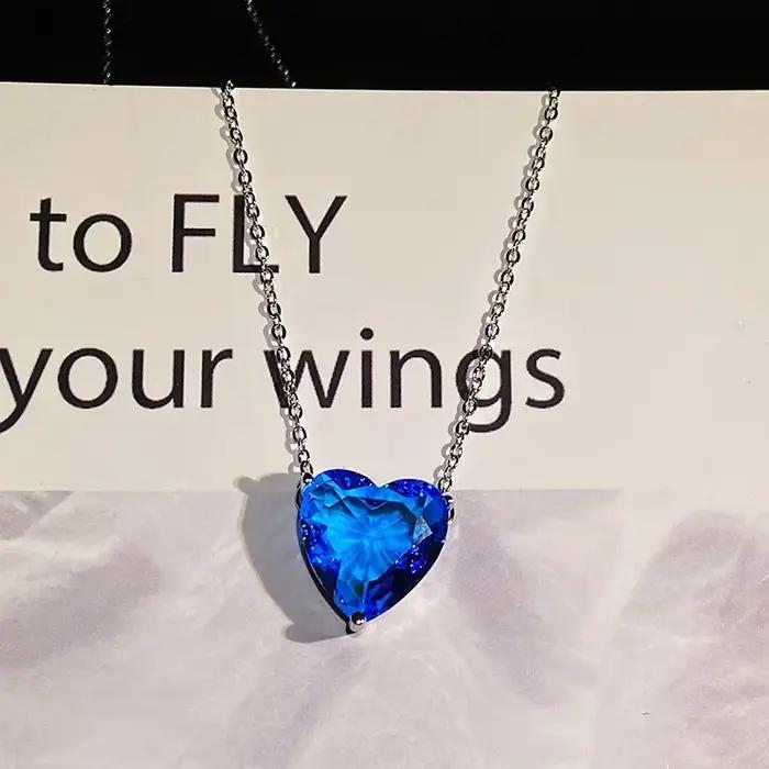 Collier Titanic coeur d'océan en cristal bleu simple pour femme