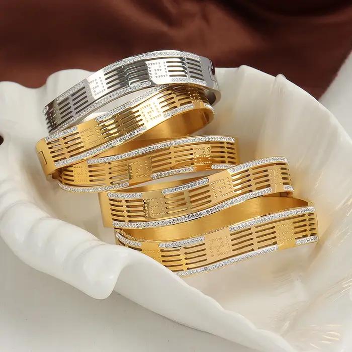Bracelet jonc ondulé pour femme